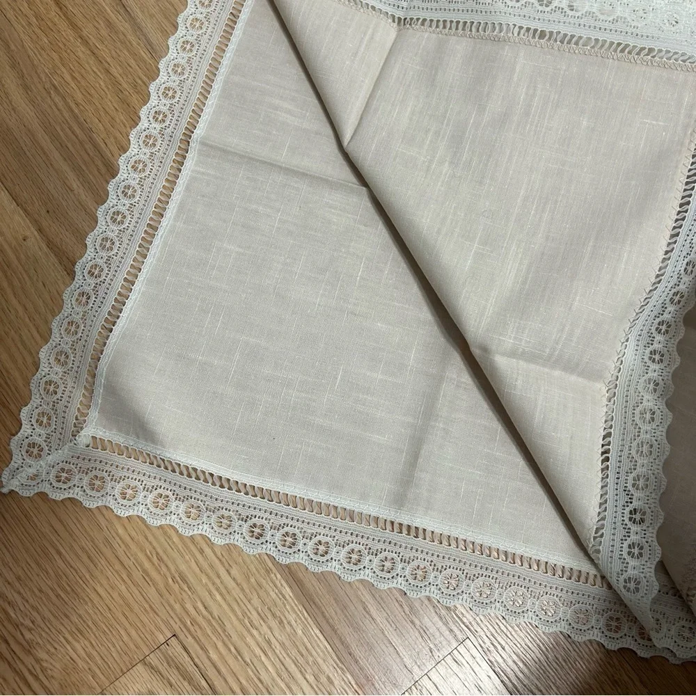 Vintage Lace Tan Napkins Doily 4 Pack Bundle Wedding Decor Boho Cream